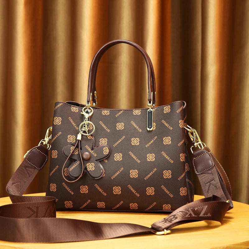 Bolsa Tiracolo Cleópatra