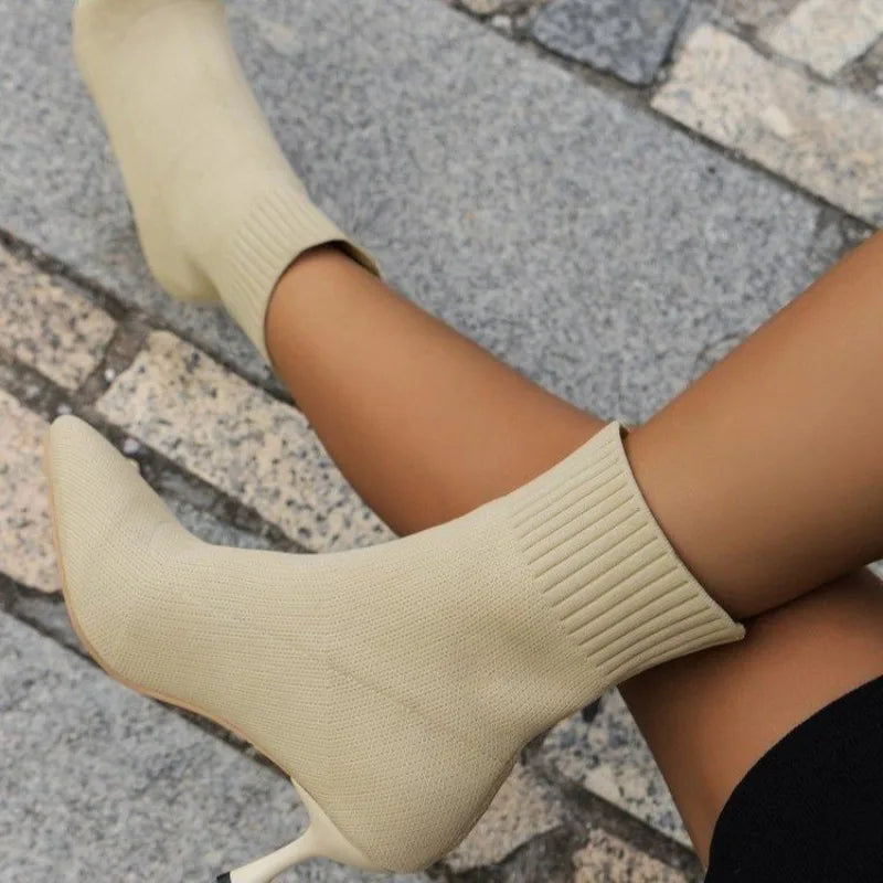 Bota Feminina Bege Dehli