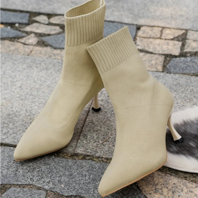 Bota Feminina Bege Dehli