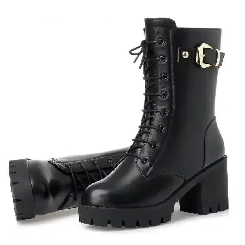 Bota de Couro Feminina 
